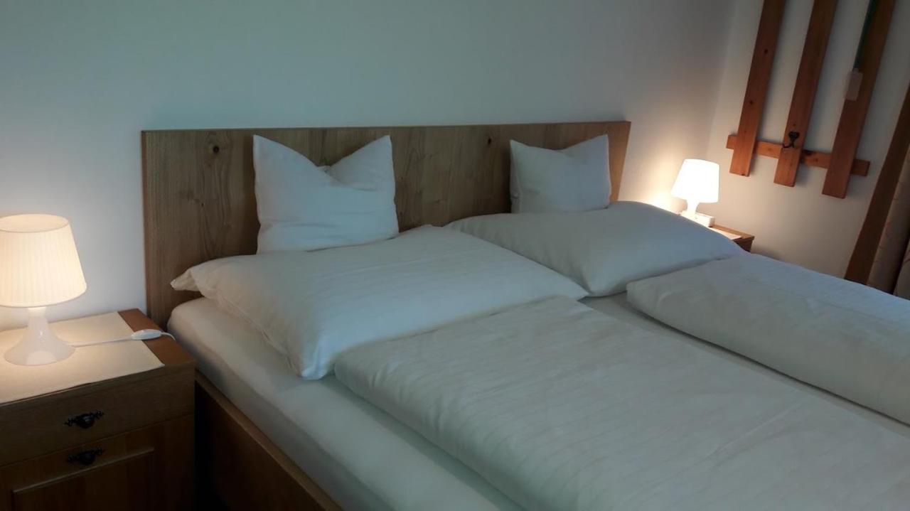 Haus Dorfblick Hotell Prägraten Exteriör bild