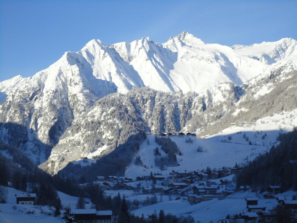 Haus Dorfblick Hotell Prägraten Rum bild